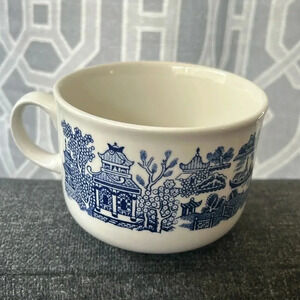 Churchill England Blue Willow Cup
